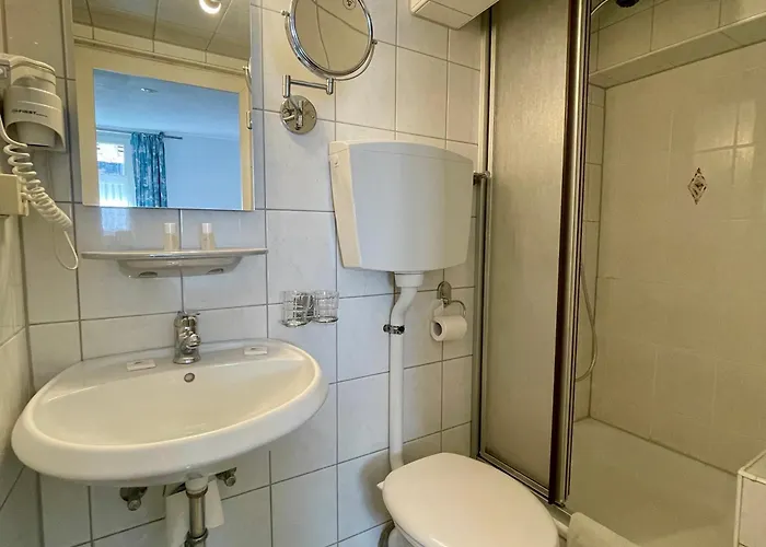 Inselgraben Garni Hotel 2*