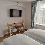 Inselgraben Garni Отель Линдау