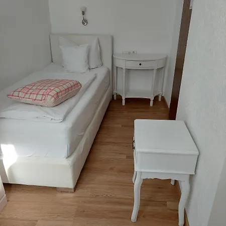 Inselgraben Garni Hotel