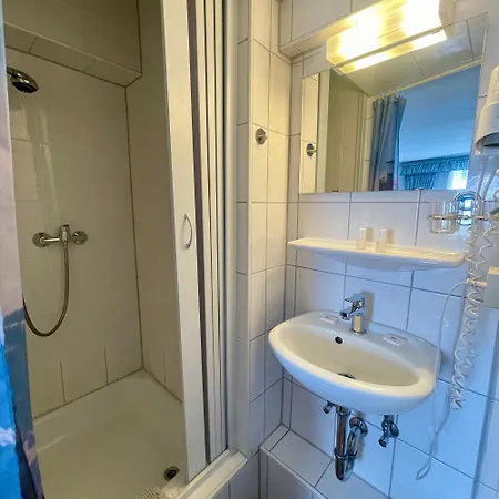 Inselgraben Garni Hotel 2*