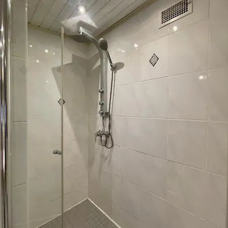 Inselgraben Garni Hotel